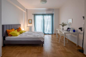 Newly renovated, quiet & central apartment in Kolonaki